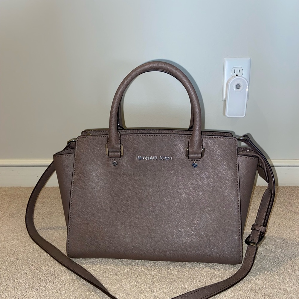 Michael Kors grain leather medium tote.